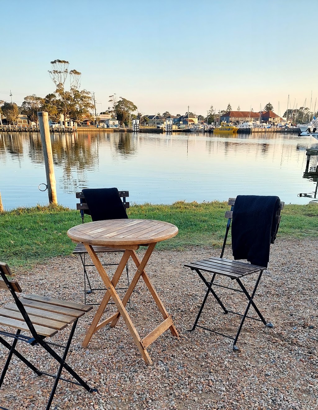 Koala Cafe Raymond Island | Fourth Ave, Raymond Island VIC 3880, Australia | Phone: 0438 257 181