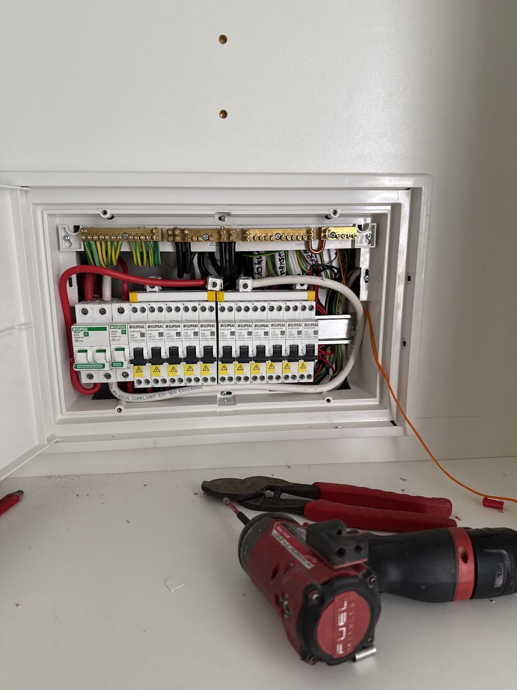 Mulrooney Electrical and Contracting | 188 Tone Rd, Wangaratta VIC 3677, Australia | Phone: 0438 529 026