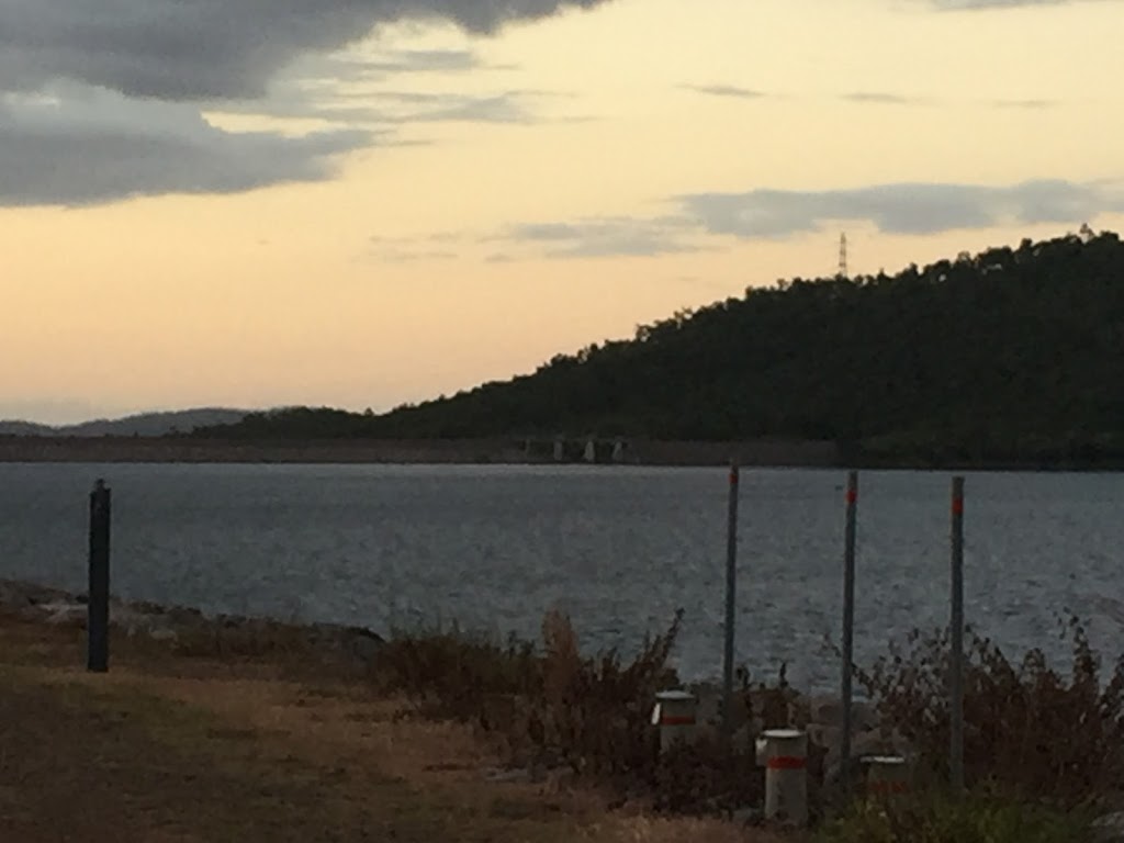 Ross Dam Western Park | parking | Unnamed Road, Kelso QLD 4815, Australia