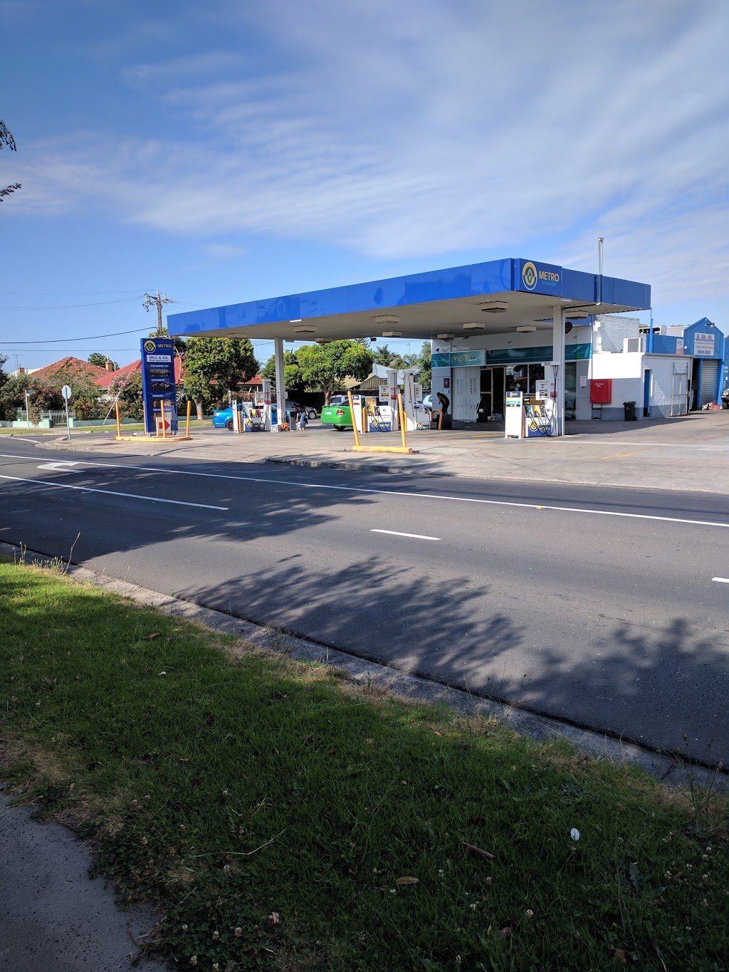 Metro Petroleum | gas station | 139/145 Spring St, Reservoir VIC 3073, Australia | 0384563545 OR +61 3 8456 3545