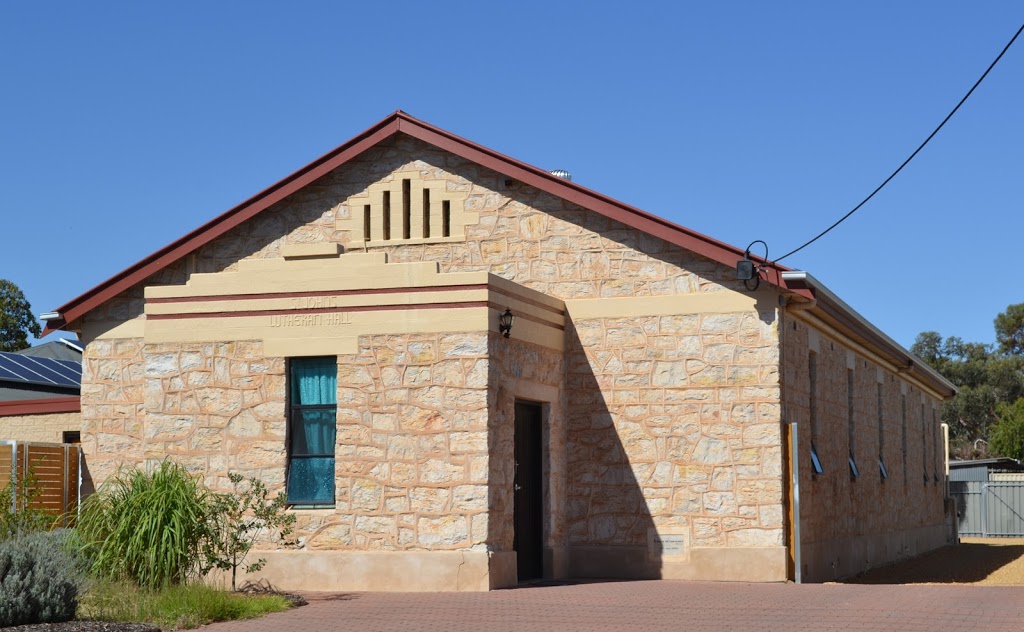 Renmark Lutheran Church | church | 66 Seventeenth St, Renmark SA 5341, Australia | 0885865983 OR +61 8 8586 5983