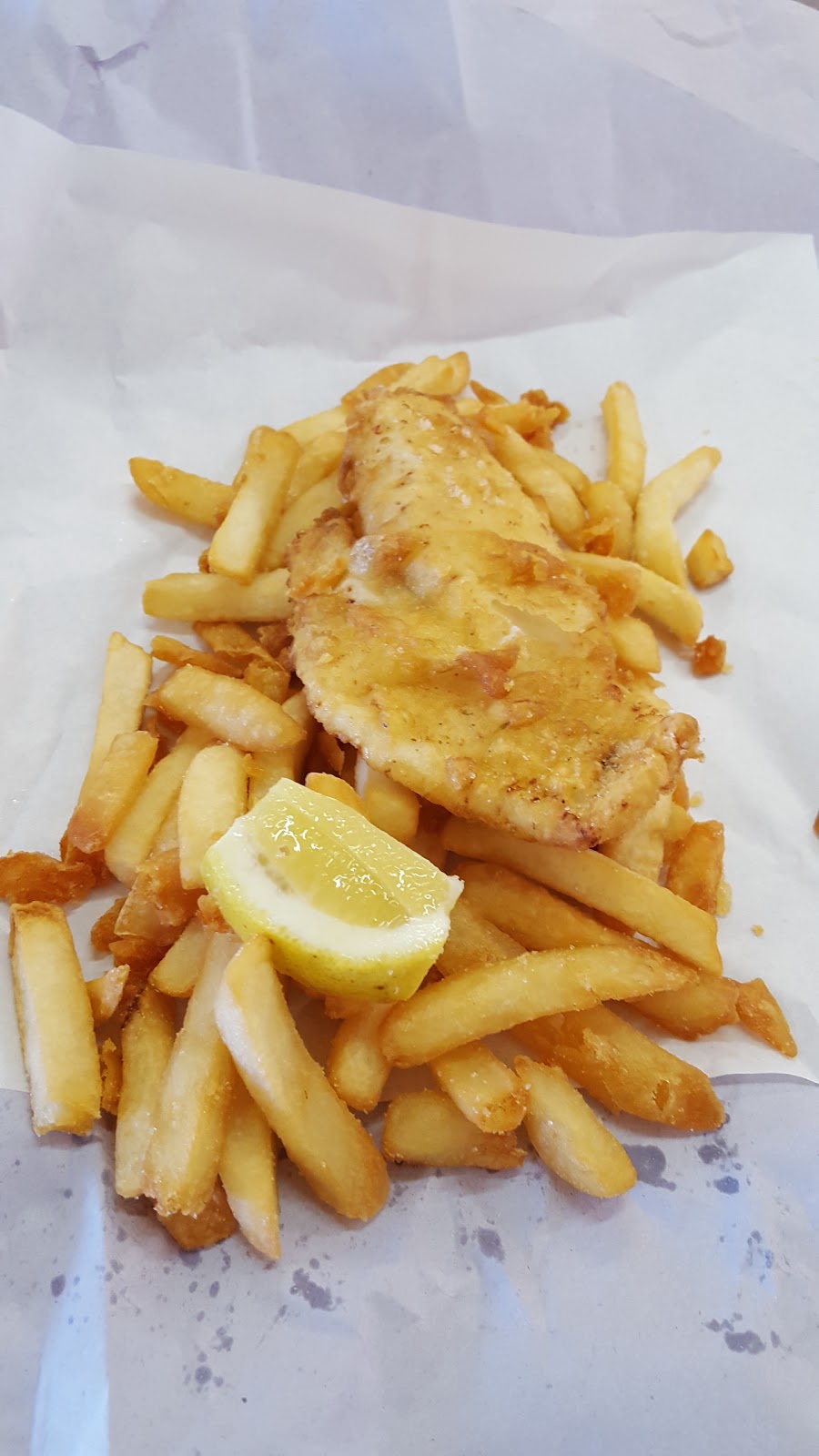 Dongara Fish & Chips | meal takeaway | 25 Moreton Terrace, Dongara WA 6525, Australia | 0899271563 OR +61 8 9927 1563