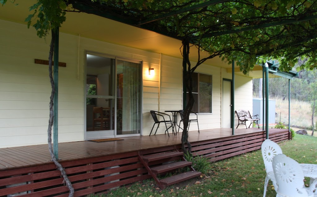 Whispering Pines Bush Retreat | 1034 Lowes Creek Rd, Quipolly NSW 2343, Australia | Phone: 0427 669 510