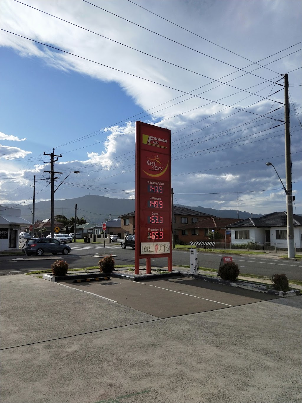Freedom Fuel | gas station | 119 Towradgi Rd, Towradgi NSW 2518, Australia | 0242835100 OR +61 2 4283 5100