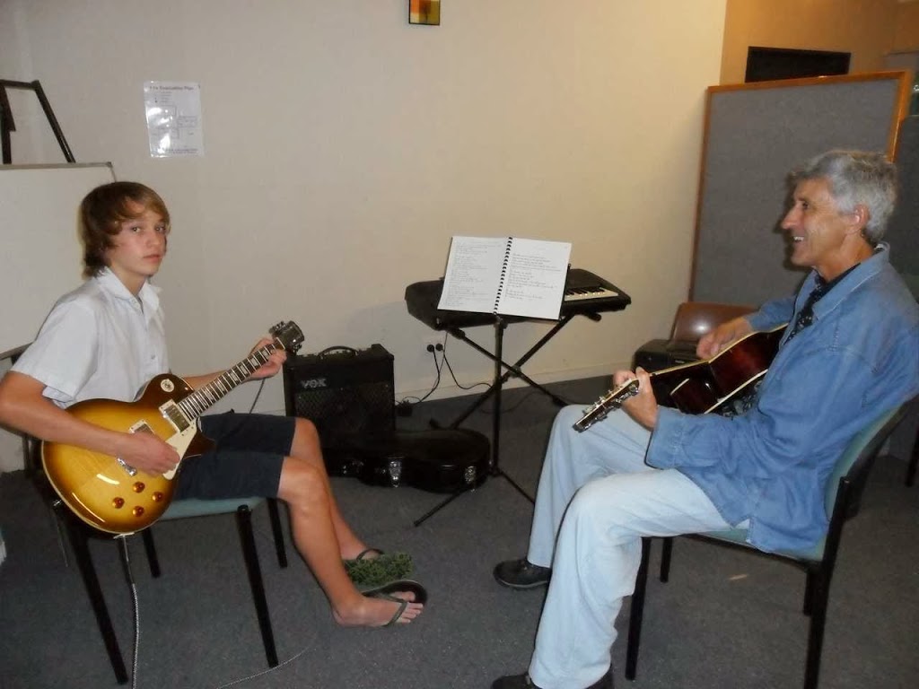 Christensens Music & Learning | 176 Ballinger Rd, Buderim QLD 4556, Australia | Phone: (07) 5494 7502