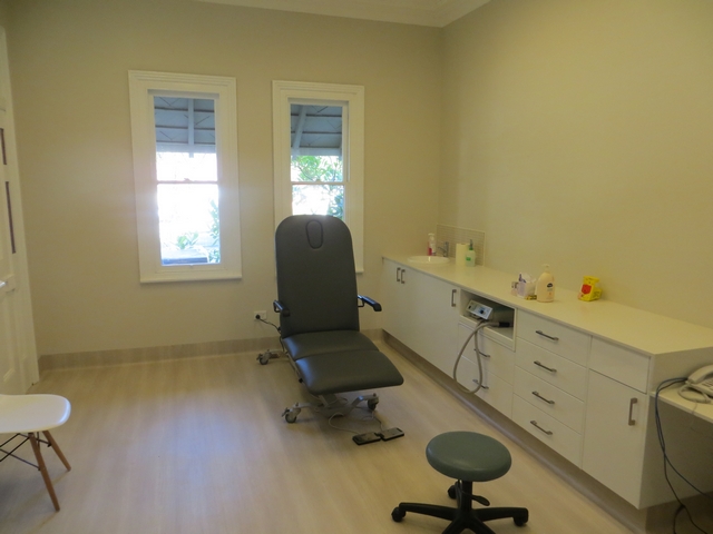 Blue Mountains Podiatry Lithgow | doctor | 136 Main St, Lithgow NSW 2790, Australia | 0263525685 OR +61 2 6352 5685