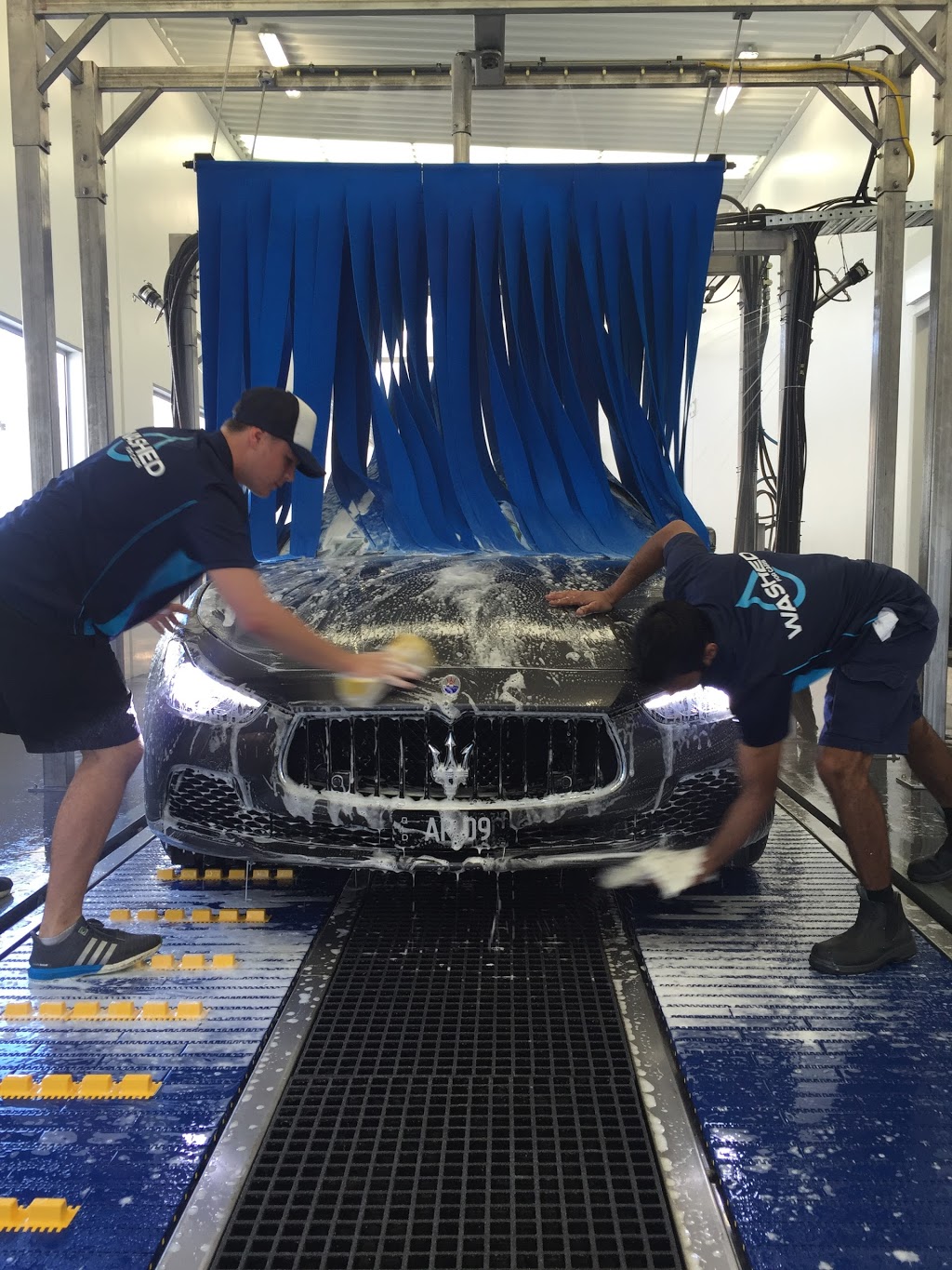 Washed for Cars | 56 Crescent Ave, Hope Island QLD 4212, Australia | Phone: (07) 5514 0727