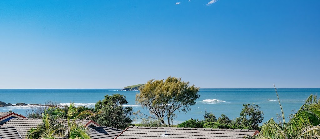 Aqualuna41 | lodging | Villa 41/94 Solitary Iss Wy, Sapphire Beach NSW 2450, Australia | 0411094641 OR +61 411 094 641