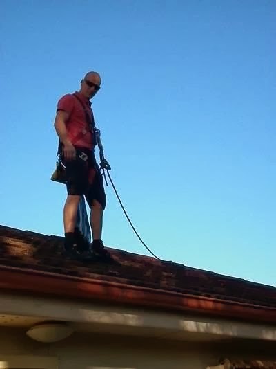 Central Coast Gutter Clean | roofing contractor | 25 Commonwealth Ave, Blackwall NSW 2256, Australia | 0402955576 OR +61 402 955 576