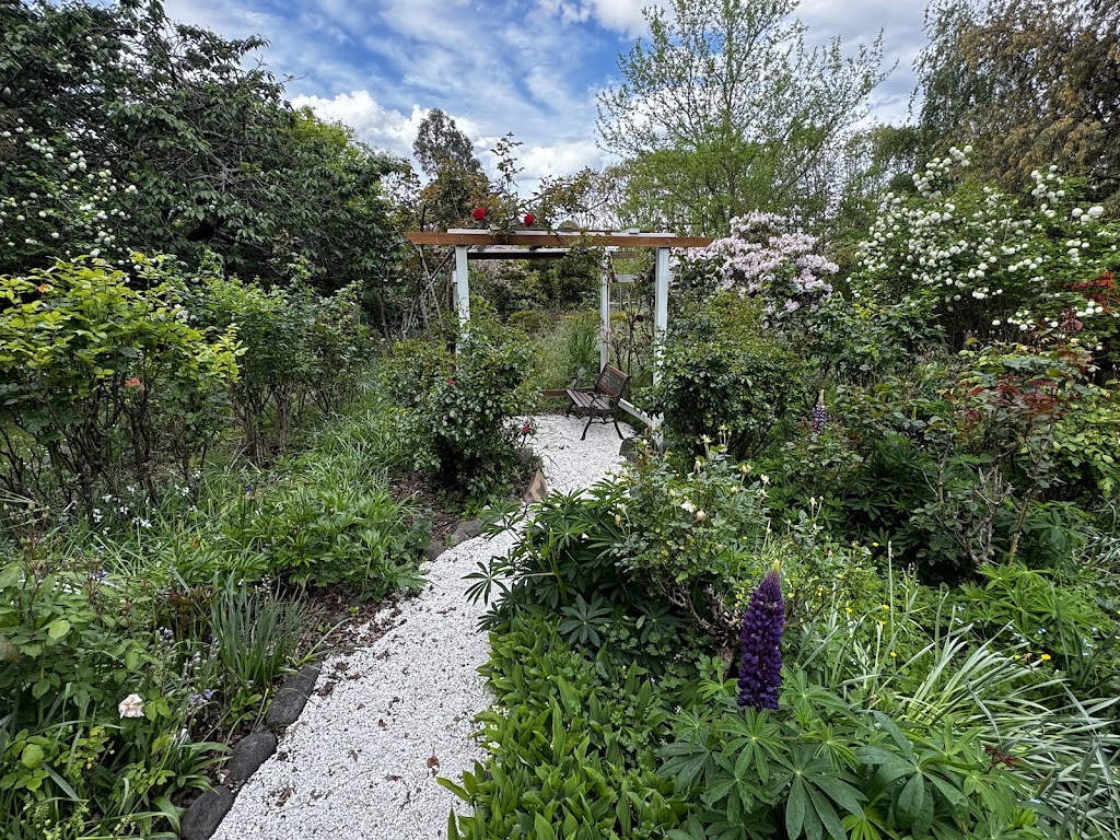 Woodlands Flower Shed | 160 Lucaston Rd, Lucaston TAS 7109, Australia | Phone: 0439 074 734