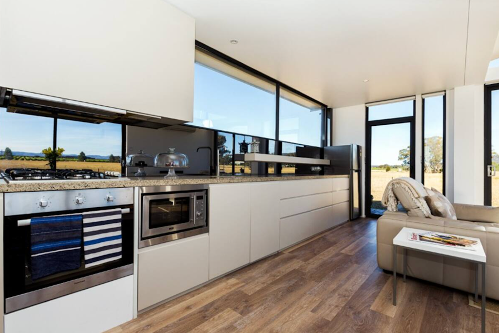 Angourie Studio | 115 Eurunderee Ln, Eurunderee NSW 2850, Australia | Phone: 0417 463 917