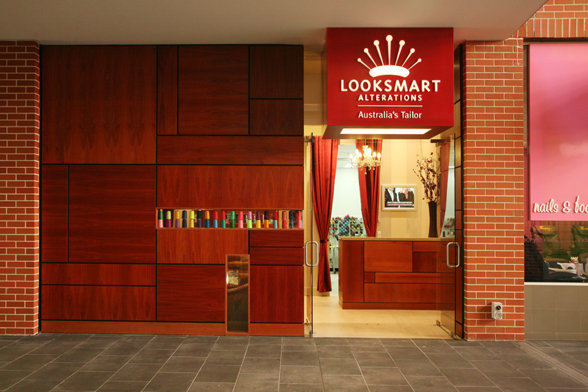 Looksmart Alterations | laundry | Shop GR168, Rouse Hill Town Centre, 10-14 Market Lane, Rouse Hill NSW 2155, Australia | 0296297744 OR +61 2 9629 7744