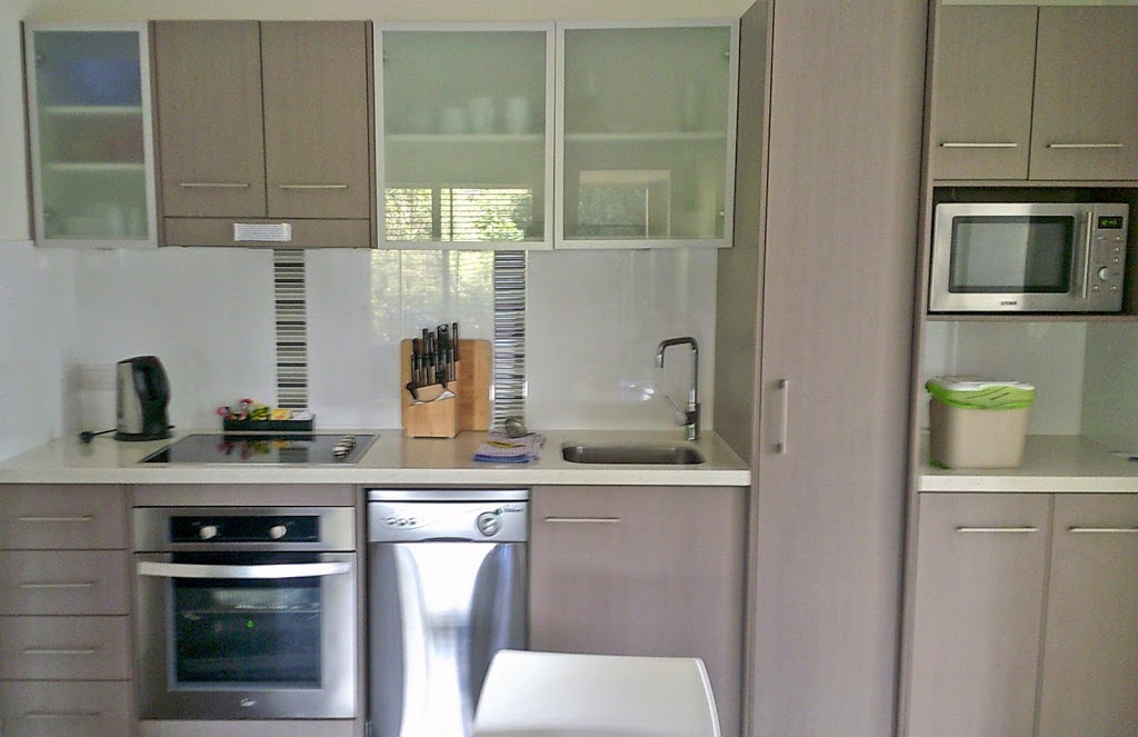 Pelican H2O 1 & 2 Bedroom Apartments | lodging | 3-5 Bridge St, North Haven NSW 2443, Australia | 0265599580 OR +61 2 6559 9580