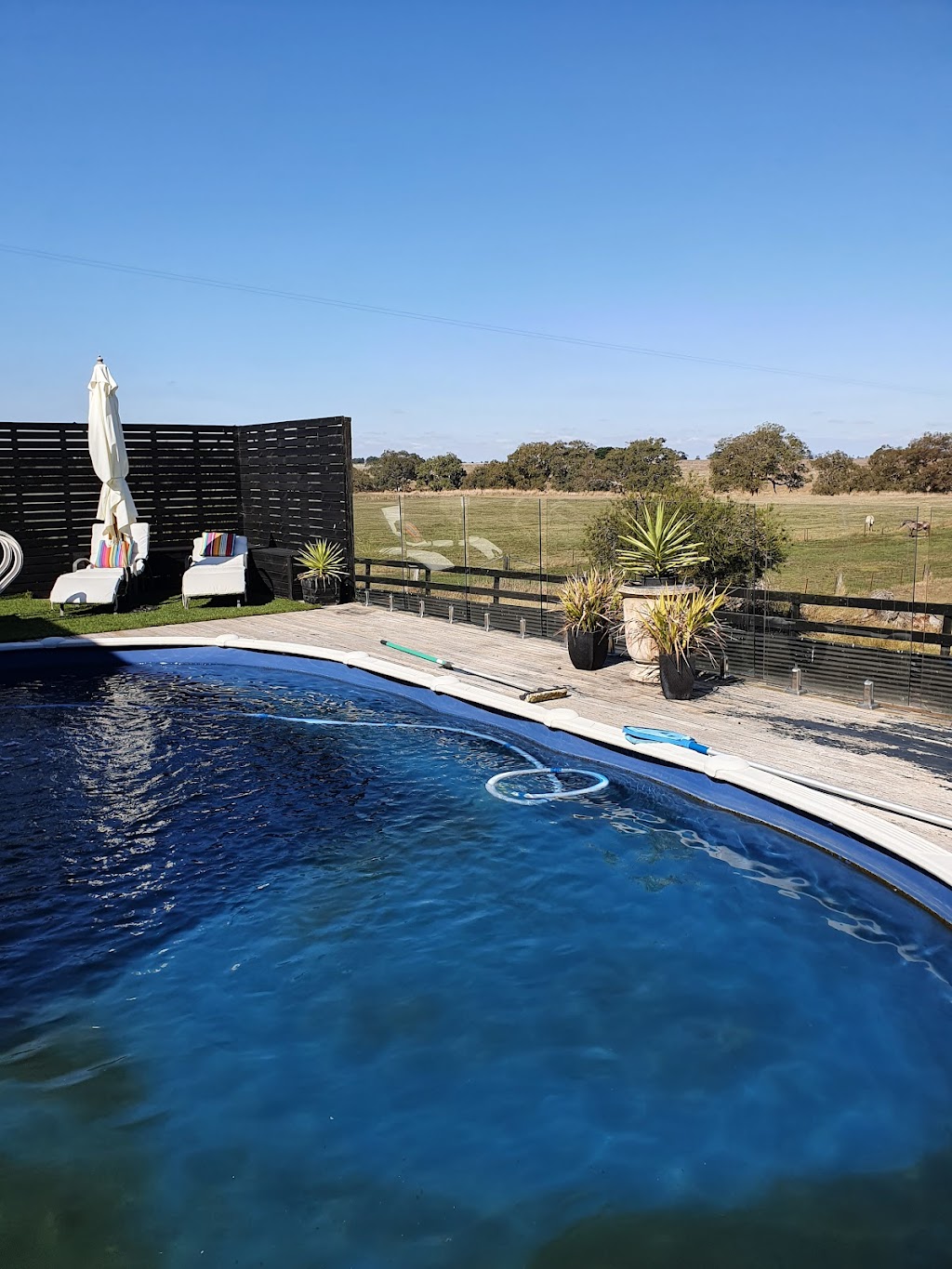 Gum Bower Homestead | lodging | 5 W Boundary Rd, Skipton VIC 3361, Australia | 0429136183 OR +61 429 136 183