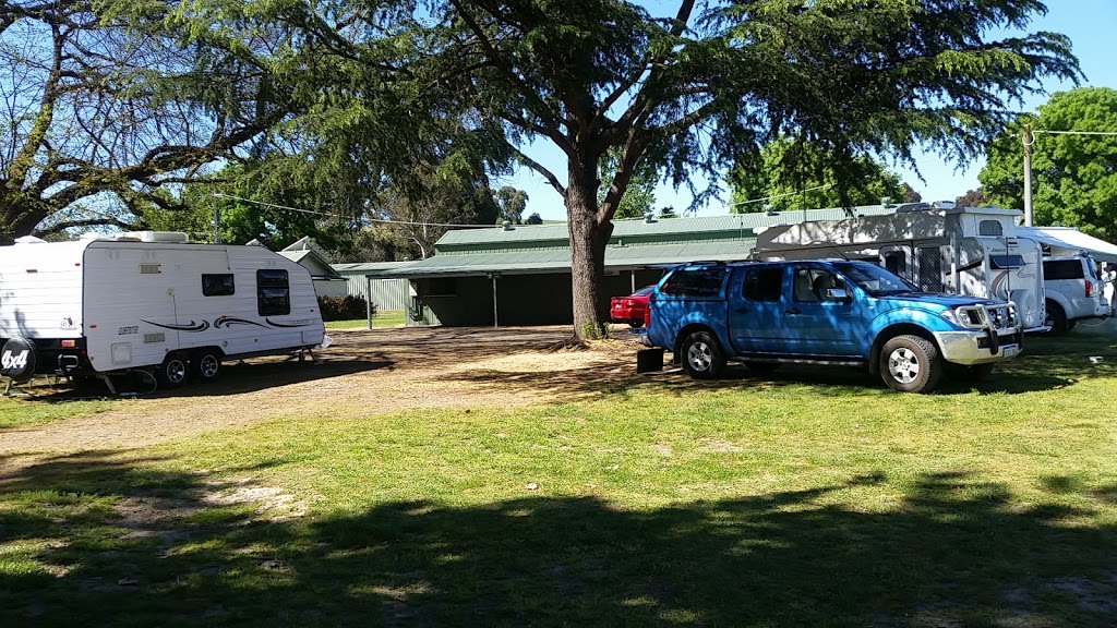 Alexandra Showgrounds Caravan Park | rv park | 21 William St, Alexandra VIC 3714, Australia | 0417179313 OR +61 417 179 313