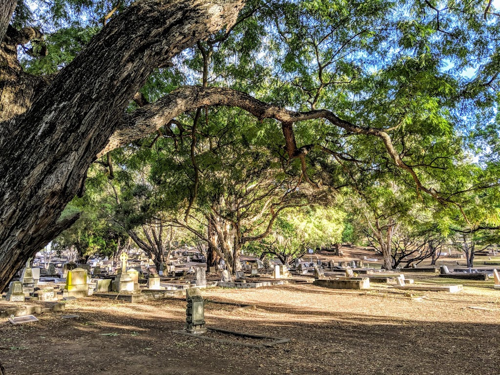 South Brisbane Cemetery | cemetery | 185 Annerley Rd, Dutton Park QLD 4102, Australia | 0734038888 OR +61 7 3403 8888