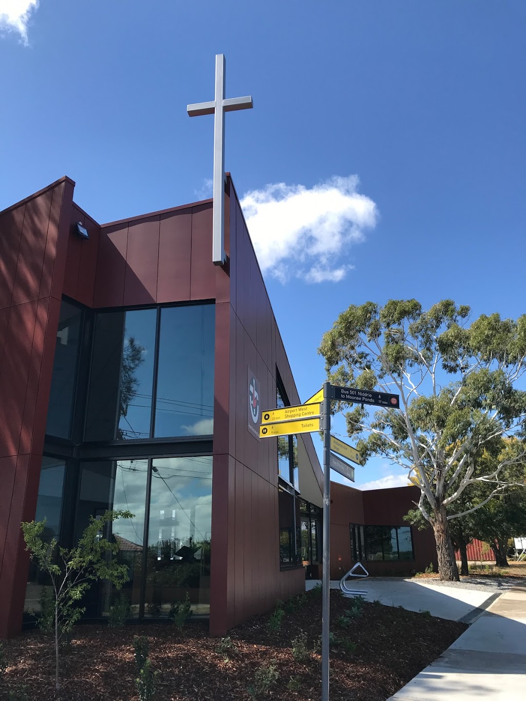 Airport West Uniting Church | church | Roberts Rd, Airport West VIC 3042, Australia | 0438066071 OR +61 438 066 071