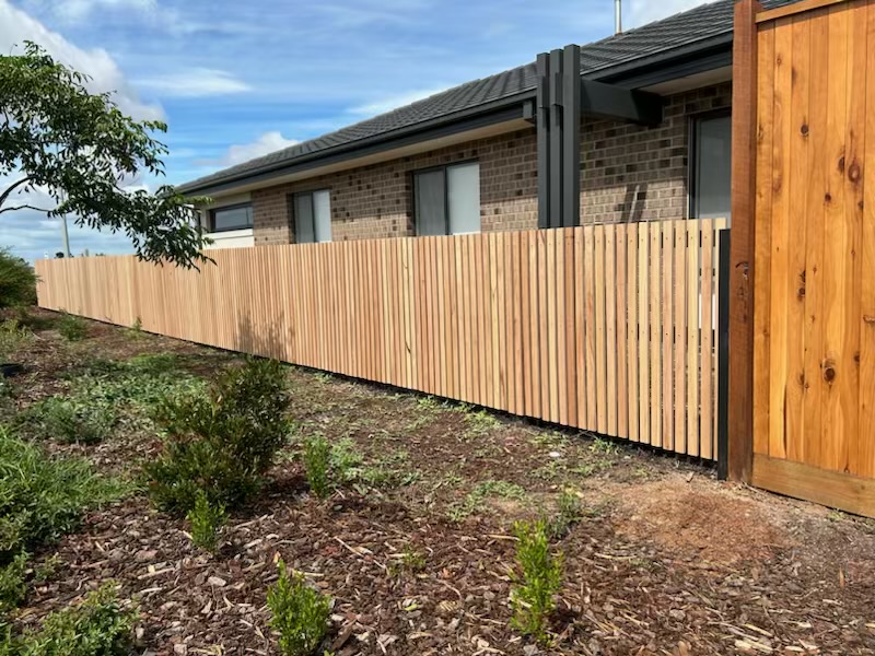 Eden Fencing | 19 Crystal St, Pakenham VIC 3810, Australia | Phone: 0401 683 489