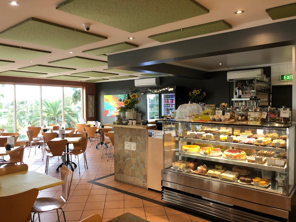 Poyntons Boulevard Cafe | cafe | 98 Vida St, Essendon VIC 3040, Australia | 0393378111 OR +61 3 9337 8111