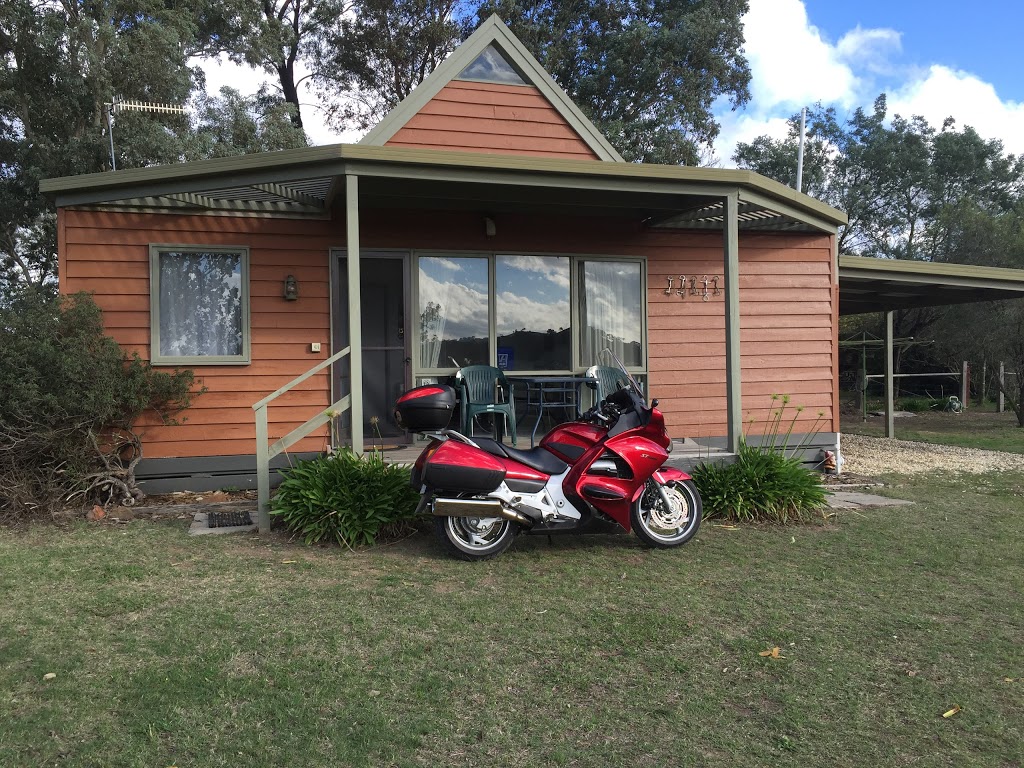 Glenfield Cottage | 145 Middle Creek Rd, Yarck VIC 3719, Australia | Phone: (03) 5773 4304