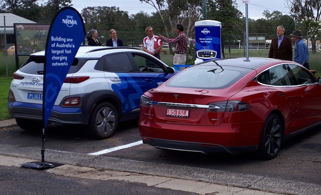 NRMA Charging Station | Visitor’s Centre, Newell Hwy, Coonabarabran NSW 2357, Australia | Phone: 1300 233 544