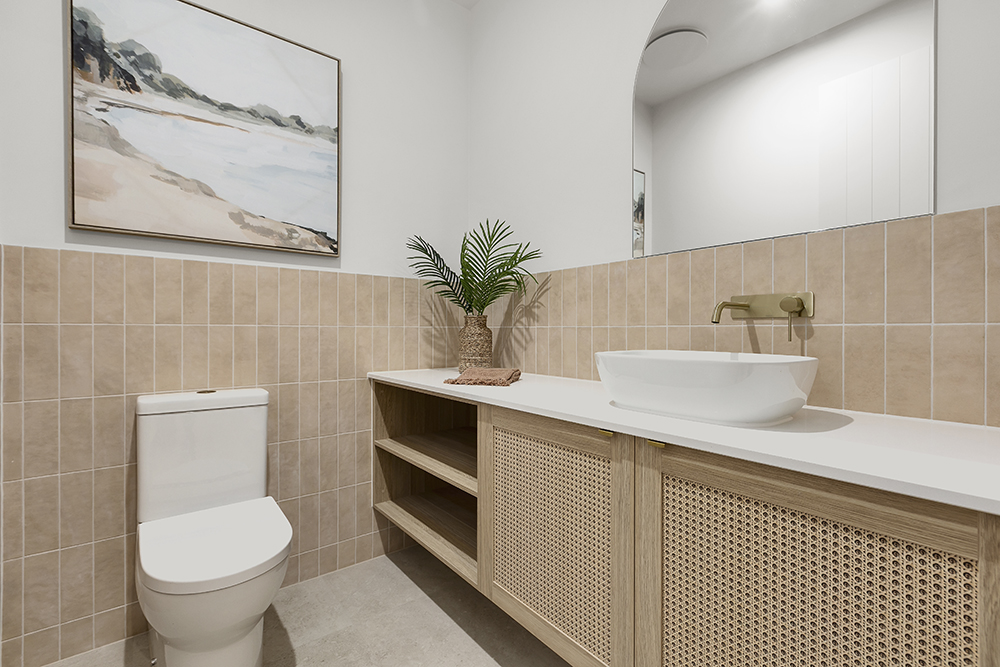 Hudson Ridge Display Home - Lake 34 | 5 Agonis Pl, Mount Duneed VIC 3217, Australia | Phone: (03) 5243 6120