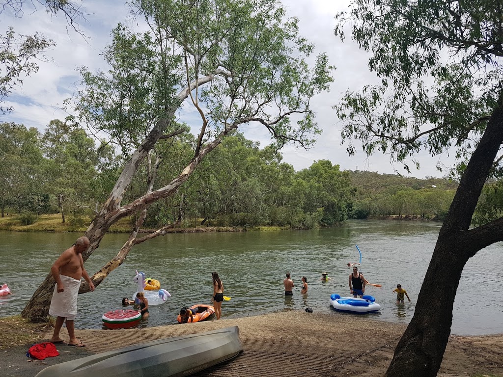 Murray River Canoe Hire | 301 Macauley St, Albury NSW 2640, Australia | Phone: 0417 691 339