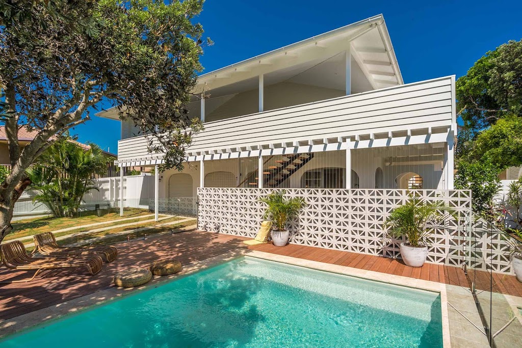 A PERFECT STAY Castaway on Tallows | lodging | 15 Beachcomber Dr, Byron Bay NSW 2481, Australia | 1300588277 OR +61 1300 588 277
