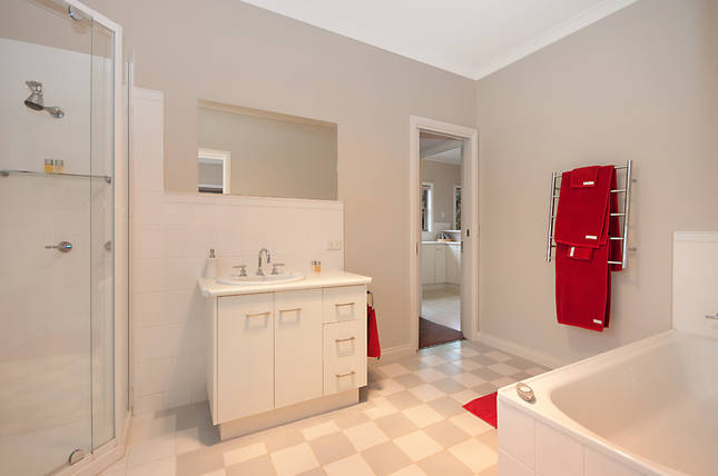 Hamilton Premium Apartment | lodging | 3/55 Milton St, Hamilton VIC 3300, Australia | 0409838599 OR +61 409 838 599