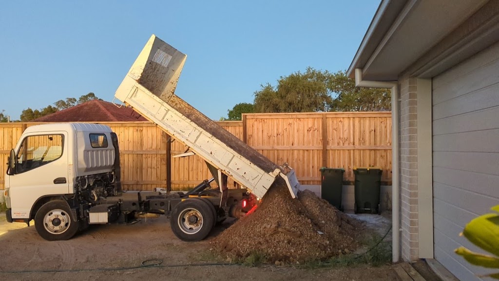 Ryno Hire | 333 Eatons Crossing Rd, Eatons Hill QLD 4037, Australia | Phone: (07) 3353 2230