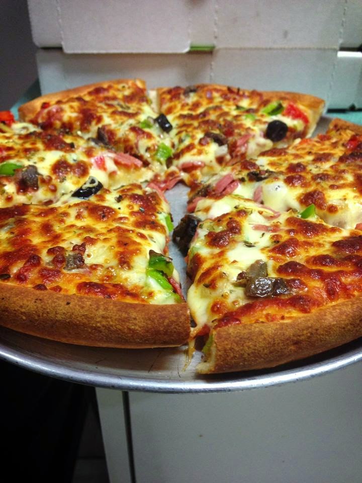 Big Pappas Pizza Camira | meal takeaway | 3/326 Old Logan Rd, Camira QLD 4300, Australia | 0734378772 OR +61 7 3437 8772