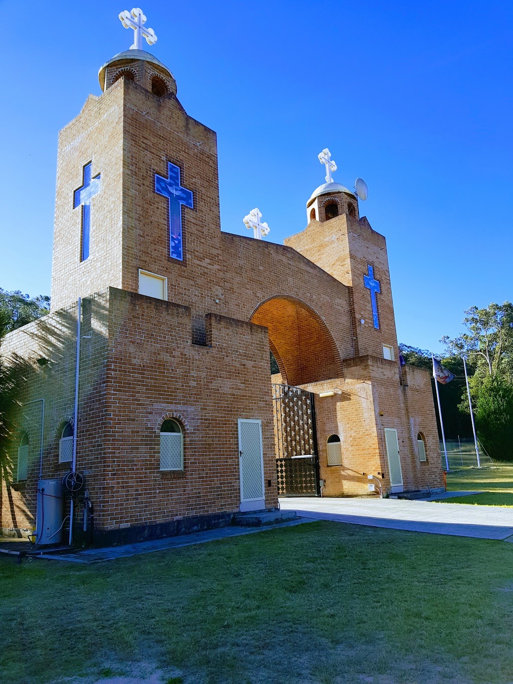 St Shenouda Christian Coptic Orthodox Monastery | place of worship | 8419 Putty Rd, Putty NSW 2330, Australia | 0265797093 OR +61 2 6579 7093