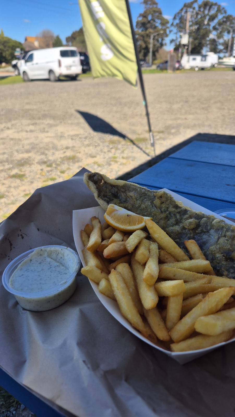 Reef and Beef - Mobile fish chips and burgers | 1 Tyers St, Stratford VIC 3862, Australia | Phone: 0419 475 325