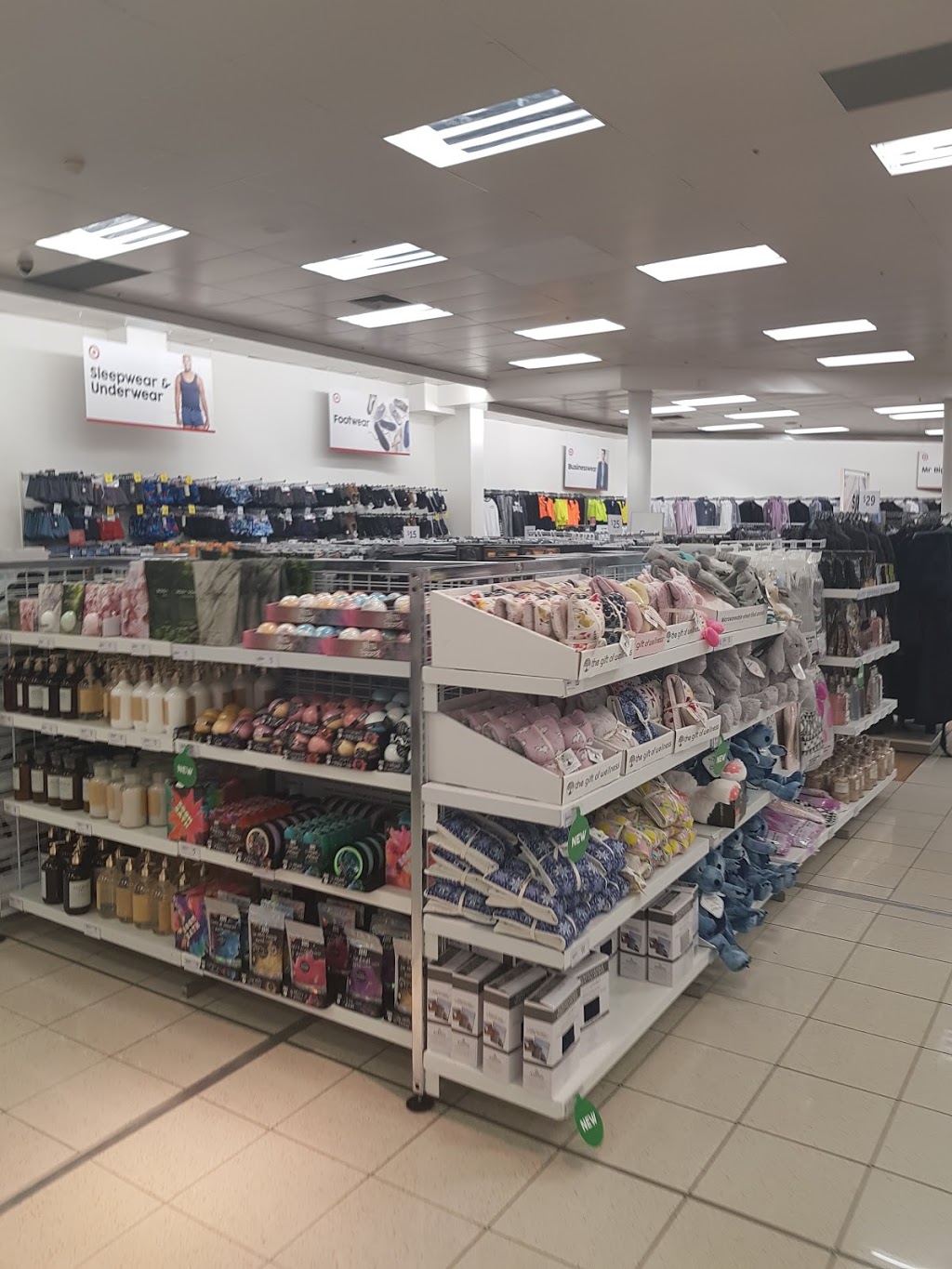 Target | department store | Redland Bay Rd, Capalaba QLD 4157, Australia | 0739177300 OR +61 7 3917 7300