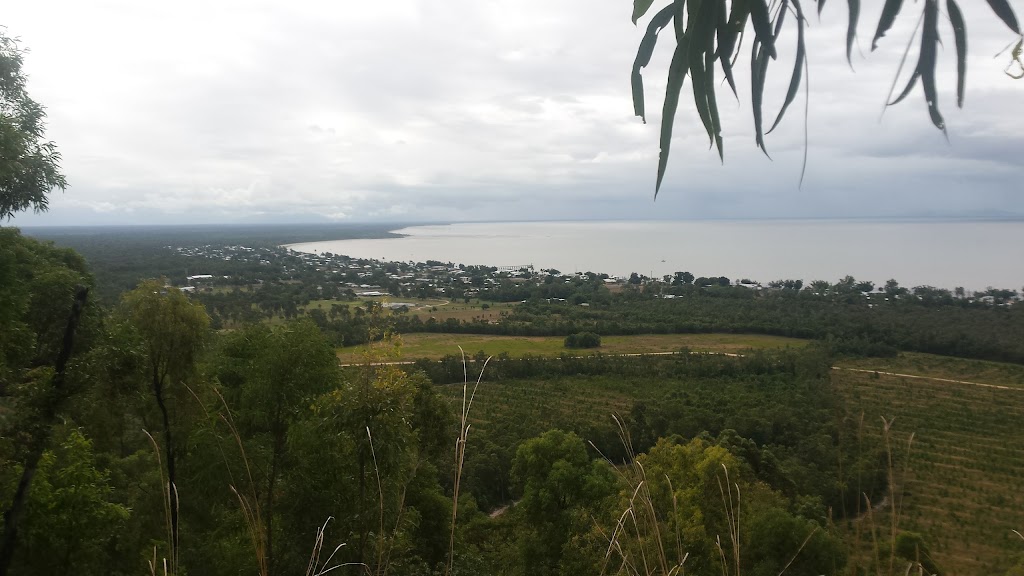 Rockingham Bay Lookout | Roma St, Cardwell QLD 4849, Australia | Phone: (07) 4066 8334