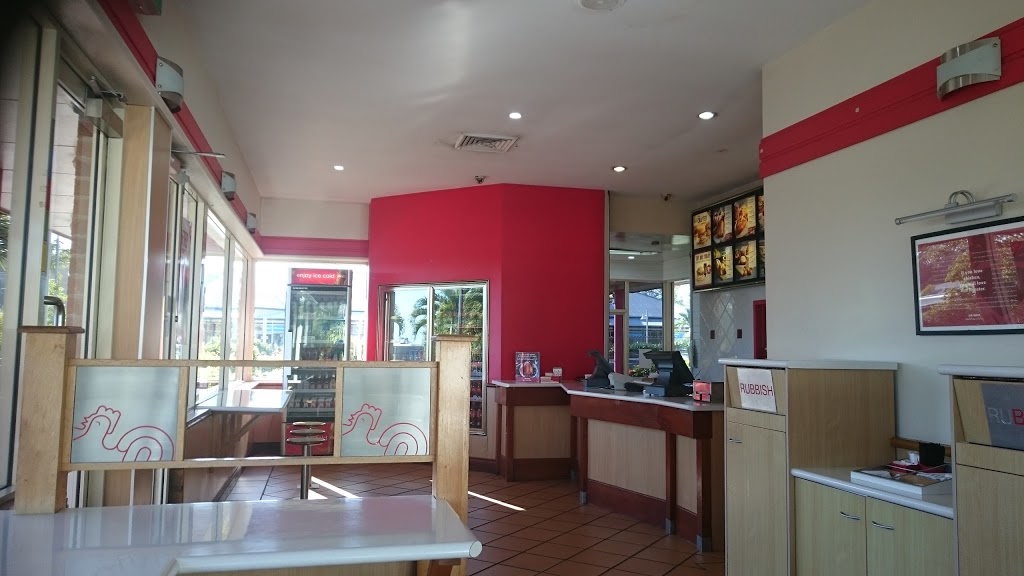 Red Rooster | restaurant | 3 Grandview Dr, Mount Pleasant QLD 4740, Australia | 0749425666 OR +61 7 4942 5666