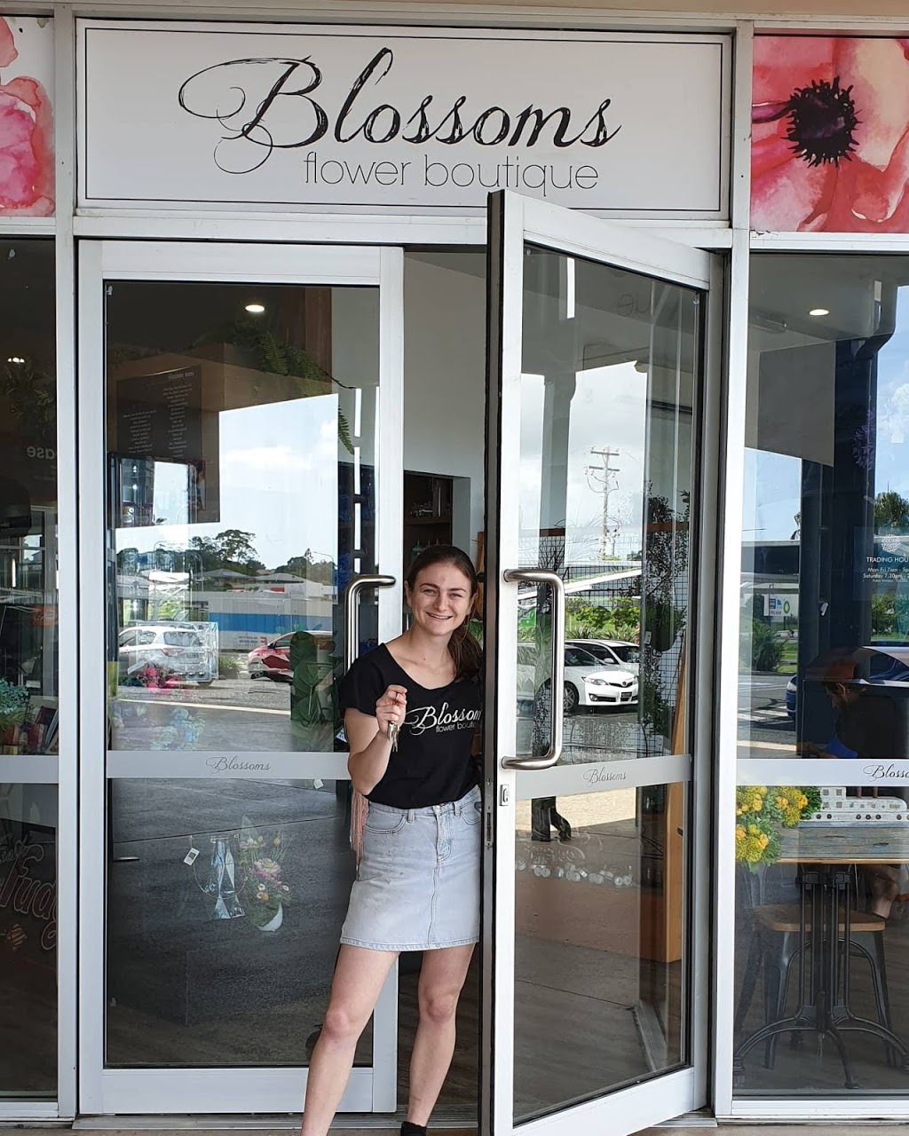 Blossoms Flower Boutique Mackay | florist | Shop 5B Northern Beaches Central, 10 Eimeo Rd, Rural View QLD 4740, Australia | 0748402889 OR +61 7 4840 2889