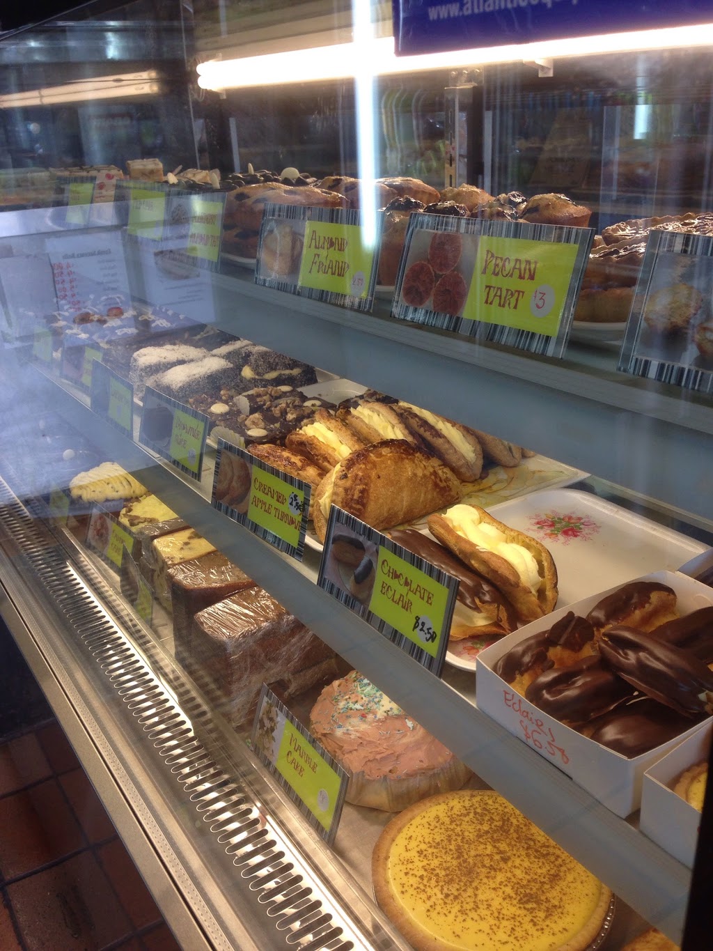 Oanh Bakery | 68 Broadarrow Rd, Narwee NSW 2209, Australia