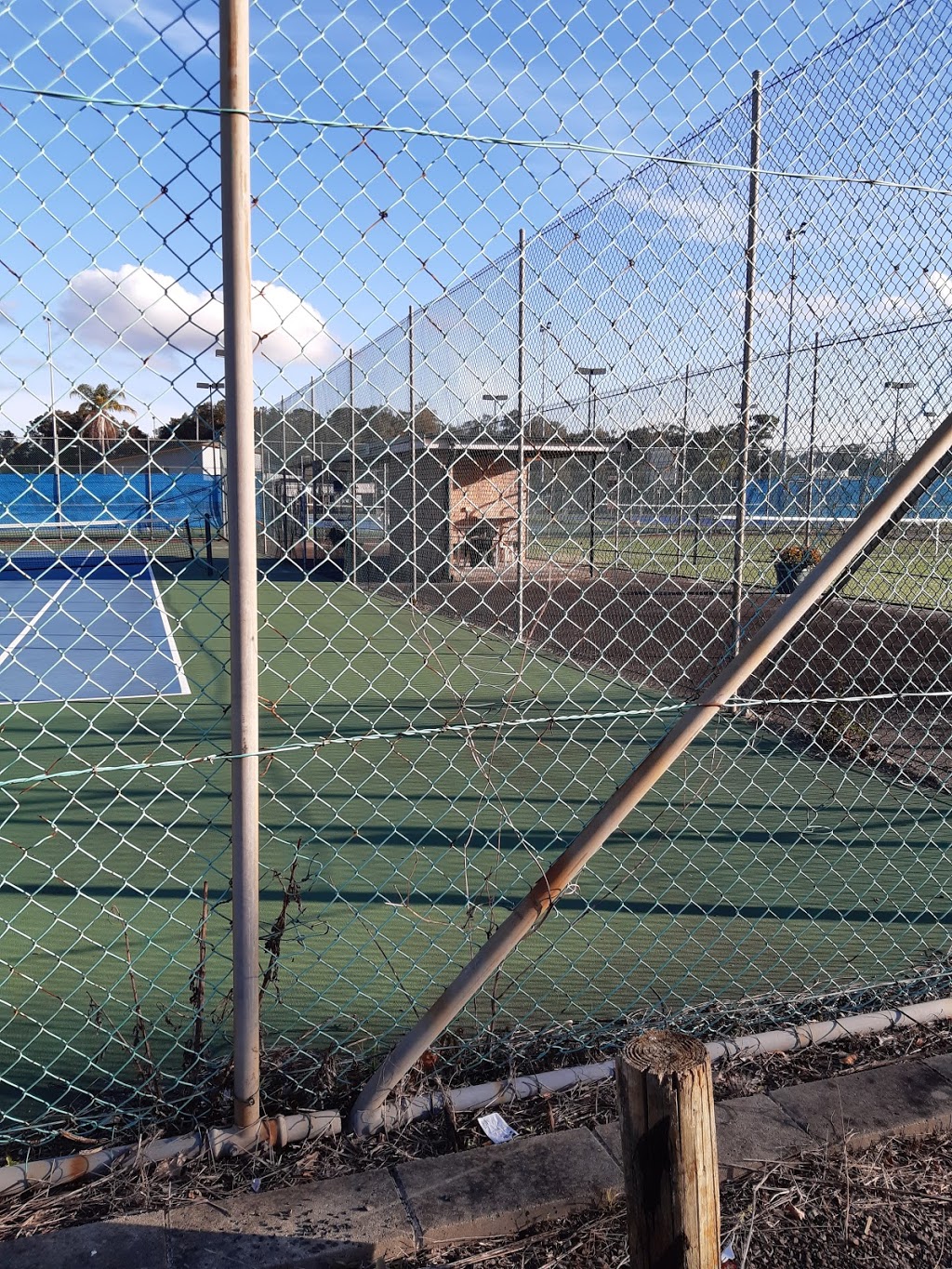 Gosford City Council Tennis Courts | 81 Brick Wharf Rd, Woy Woy NSW 2256, Australia | Phone: 0425 203 252