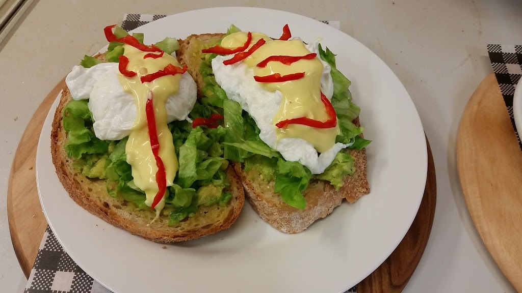 Pomegranate Cottage | 18 Shannon St, Birdwood SA 5234, Australia | Phone: (08) 8568 5503