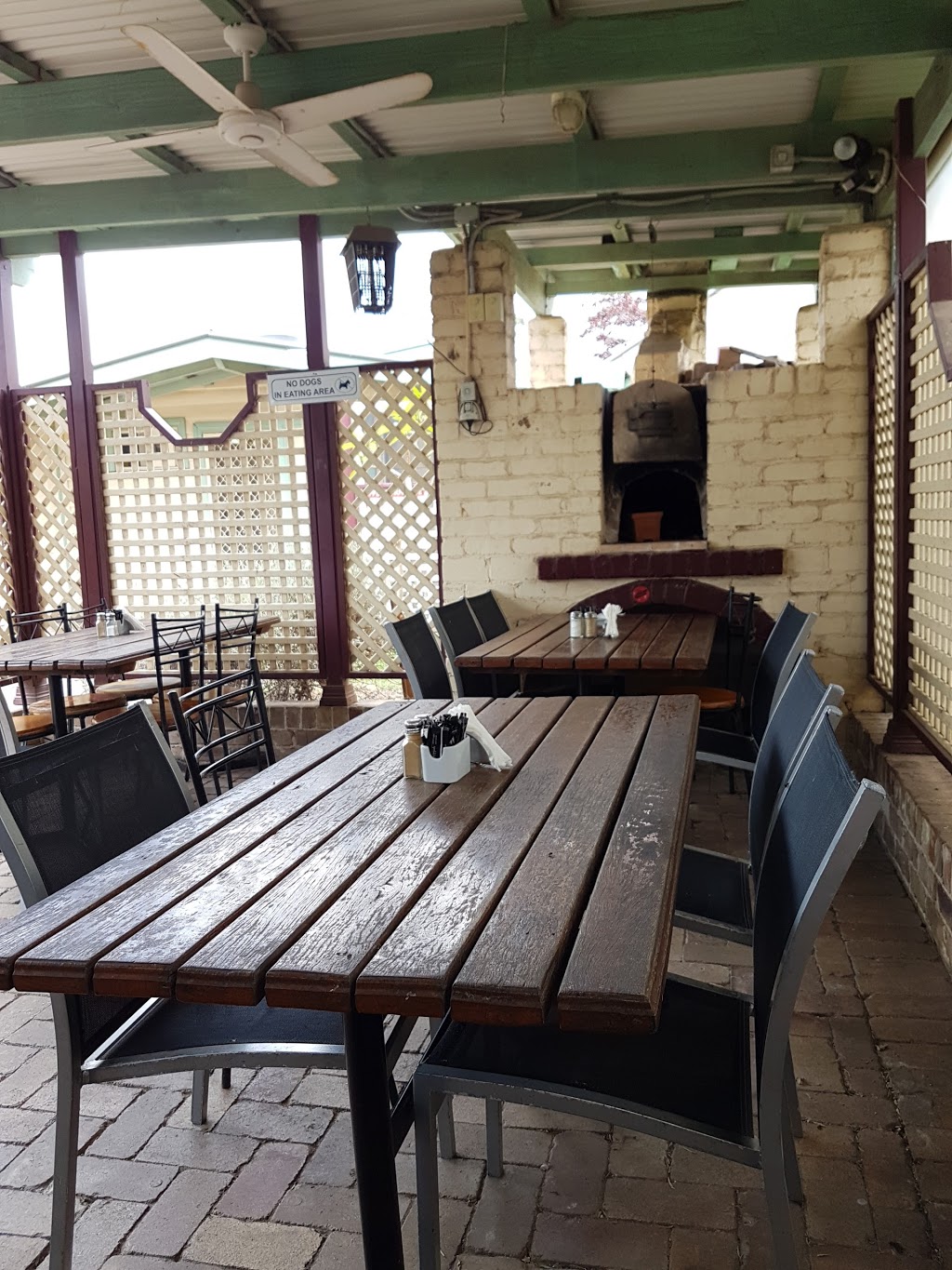 Peppercorn Cafe | 1319 Mulgoa Rd, Mulgoa NSW 2745, Australia | Phone: (02) 4773 9224