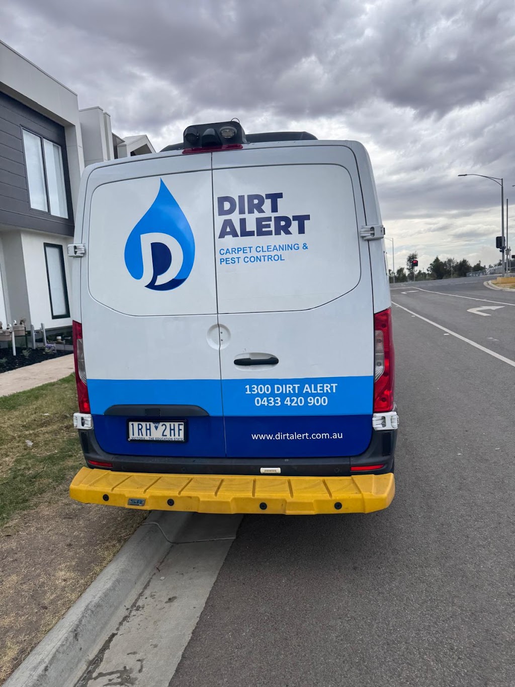 Same Day Carpet Cleaning Malmsbury | Clowes St, Malmsbury VIC 3446, Australia | Phone: (03) 9072 4303