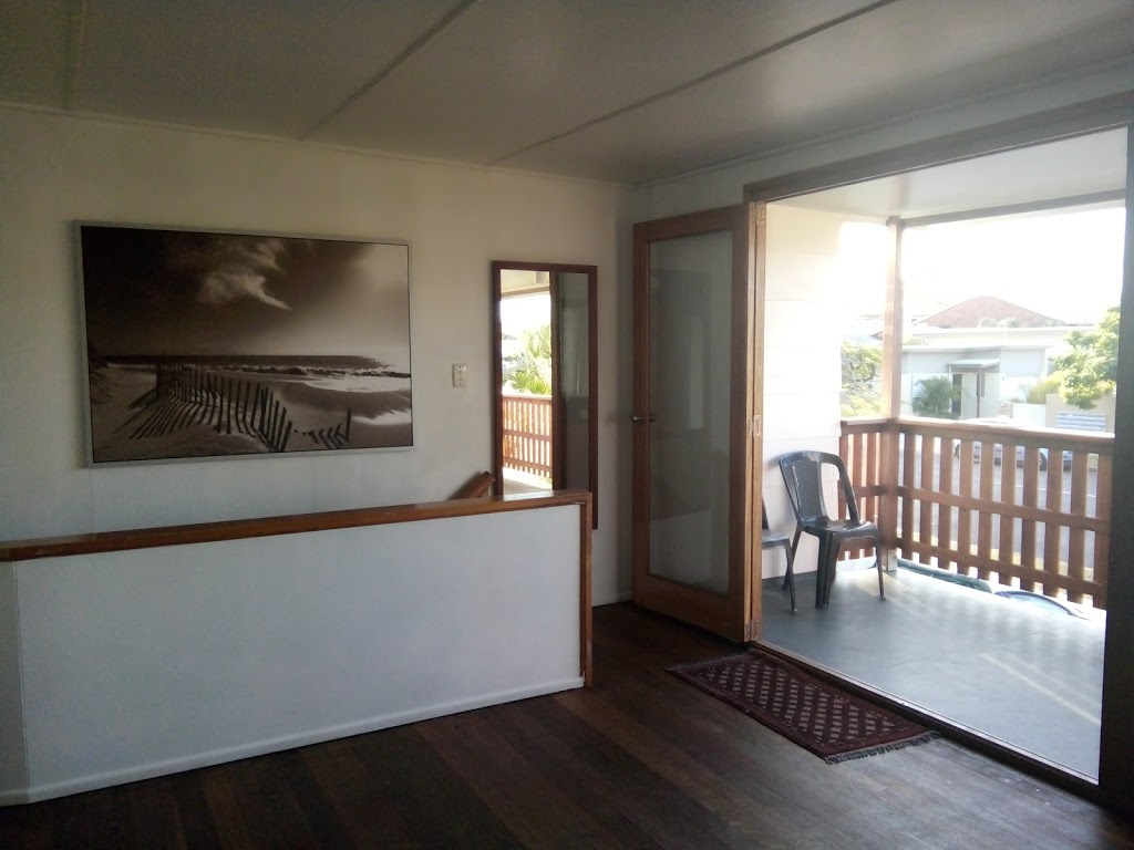 Cypress Beach House | 151 Cypress St, Urangan QLD 4655, Australia | Phone: (07) 5506 7352