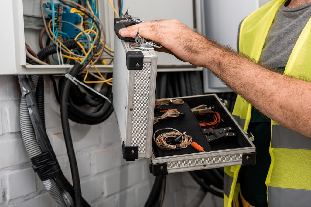 Electricians Bonbeach Installs & Repairs Services |  | Bonbeach VIC 3196, Australia | 0386912905 OR +61 3 8691 2905