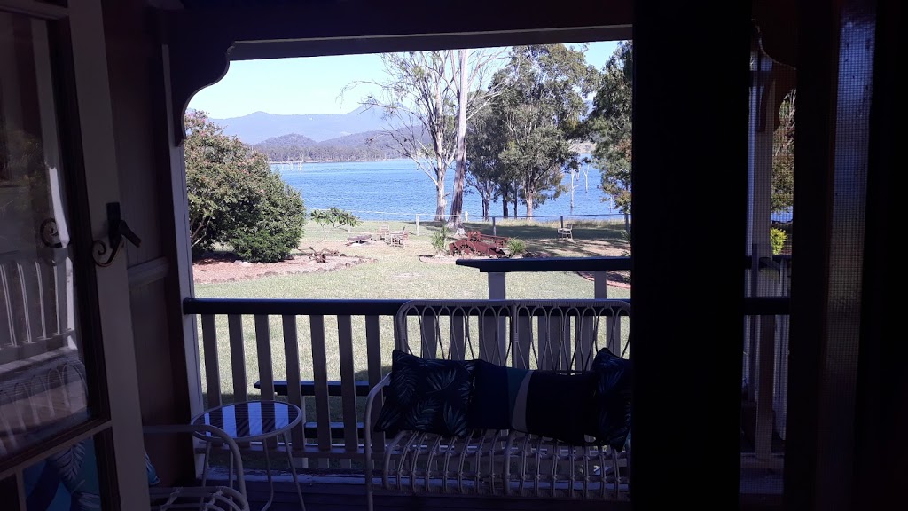 Moogerah Lakehouse Waterfront – “End of the Line" | 94 Drady Rd, Moogerah QLD 4309, Australia | Phone: (07) 5463 0141