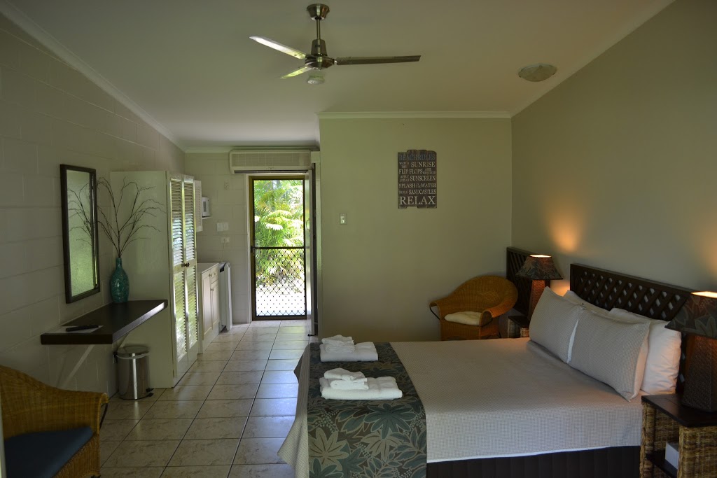Bramston Beach Motel | lodging | 1 Dawson St, Bramston Beach QLD 4871, Australia | 0740674139 OR +61 7 4067 4139