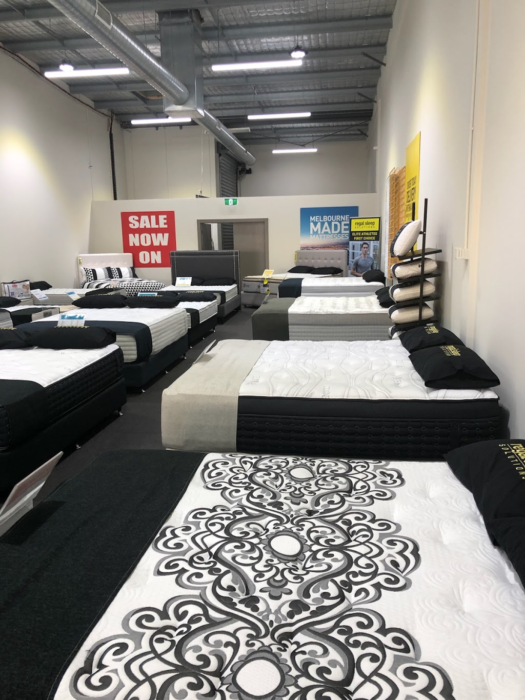 Regal Sleep Solutions South Morang | furniture store | 2B/795-801 Plenty Rd, South Morang VIC 3752, Australia | 0390685597 OR +61 3 9068 5597