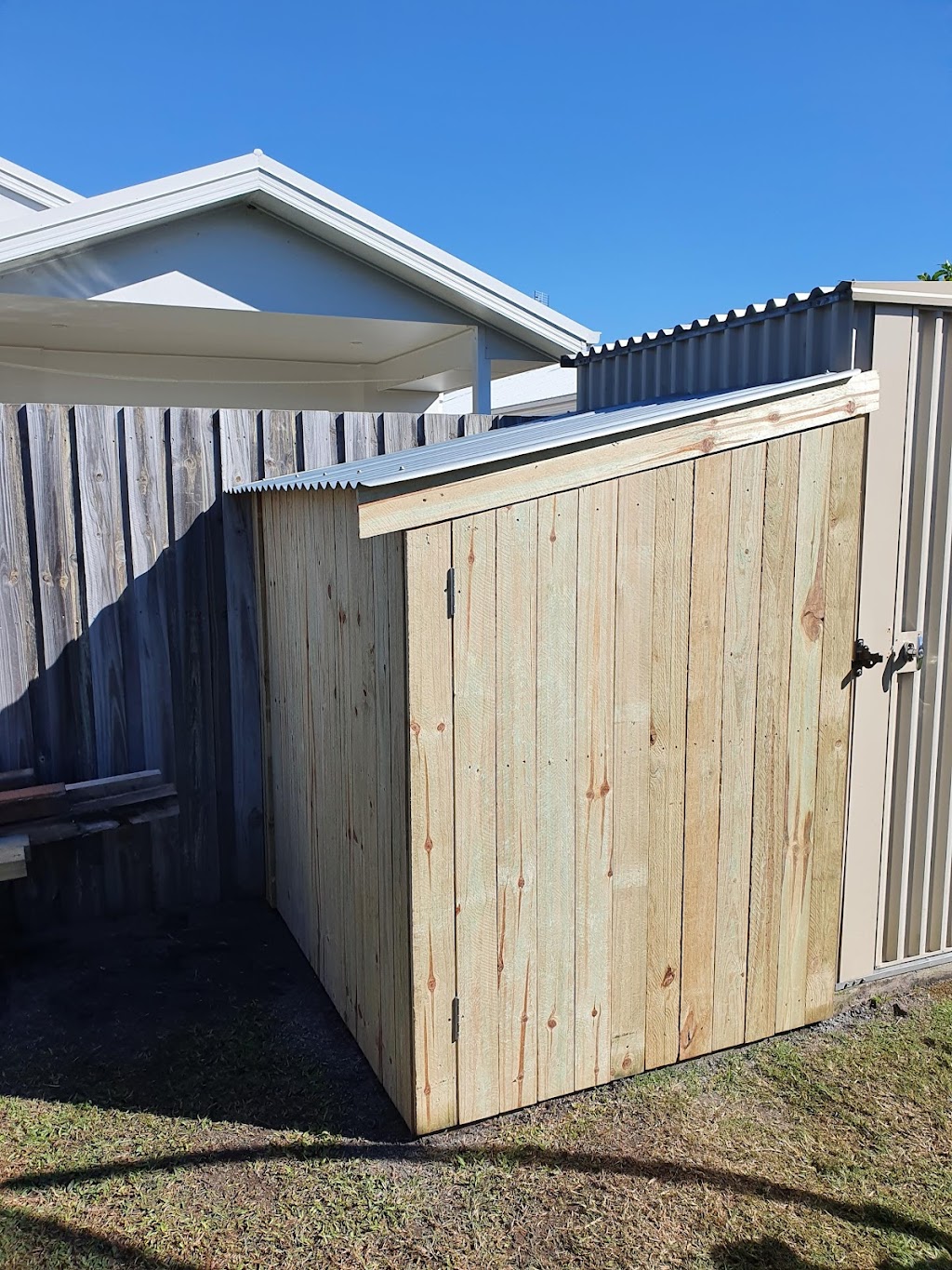 Coast Carpentry Co | 9 Bellflower Rd, Sippy Downs QLD 4556, Australia | Phone: 0400 845 574