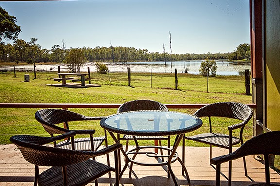 Lake Redbrook Holiday Retreat | rv park | 122 Farnsfield Rd, North Isis QLD 4660, Australia | 0741266961 OR +61 7 4126 6961