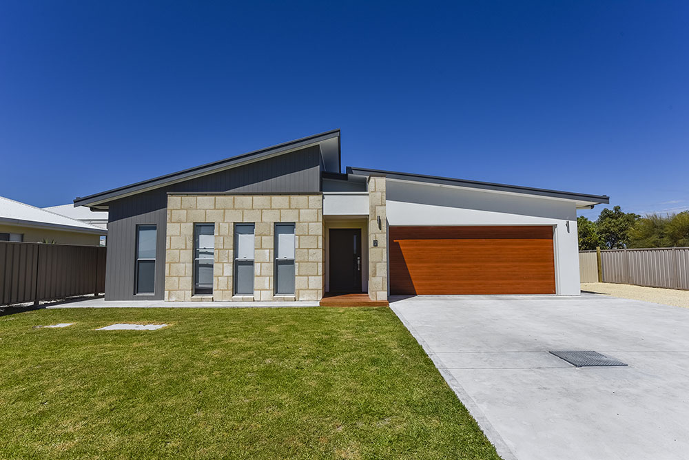 Matthews General Construction | 76 Beacon Hill Rd, Robe SA 5276, Australia | Phone: 0432 659 440